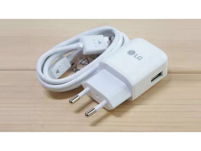 شارژر دیواری اصلی فست شارژ ال جی مدل  LG USB Fast Charger Adapter MCS-H05KR/MCS-H068R بهمراه  کابل میکرو یو اس بی