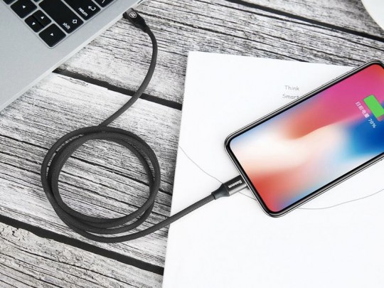 کابل تبدیل USB-C به لایتنینگ بیسوس مدل Yiven