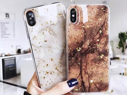 کاور ماربل با تکه های طلایی مناسب برای گوشی مدل آیفون  7-8 PLUS