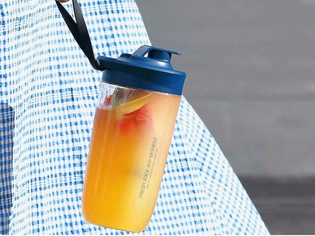 مخلوط‌کن قابل حمل شیائومی Xiaomi Deerma Portable Mini Fruit Juicer Blender DEM-NU06