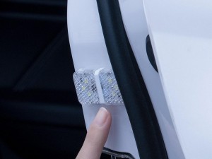 چراغ هشدار دهنده درب خودرو بیسوس مدل Door open warning light بسته دو عددی