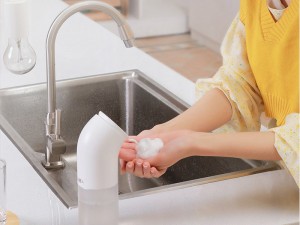 پمپ فوم ساز مایع دستشویی بیسوس مدل Minipeng Hand Washing Machine بهمراه فوم مایع