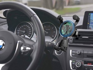 پایه نگهدارنده و شارژر وایرلس گوشی موبایل دیویا مدل Smart Series Wireless Quick Charger Car Mount