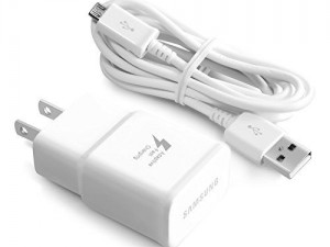 شارژر دیواری های کپی سامسونگ مدل EP-TA20EWE همراه با کابل microUSB