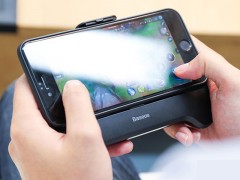 پایه نگهدارنده و خنک کننده موبایل بیسوس  مدل Mobile Games Hand Handle