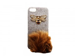 کاور پارچه ایی مدل سنجاقک نگین دار پشمالو مناسب برای گوشی مدل آیفون 7-8