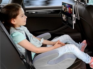 پایه نگهدارنده گوشی موبایل و تبلت صندلی عقب خودرو راک مدل Universal Stretchable Car Headrest Mount