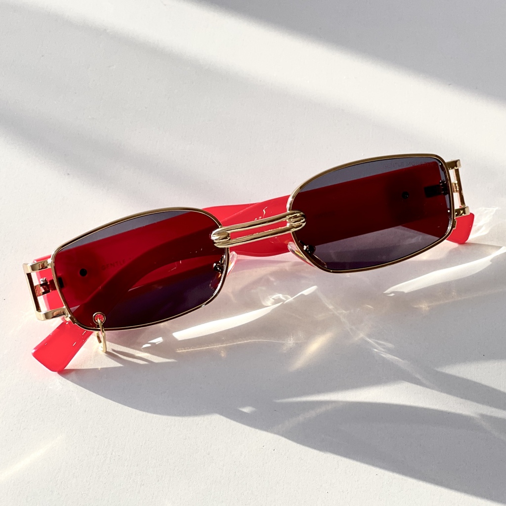 عینک آفتابی با دسته قرمز رنگ مدل Gw-8032-Red