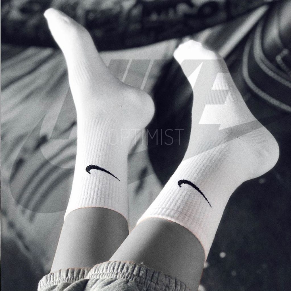 جوراب‌ ساق‌دار طرح نایکی سفید Nike-Wht
