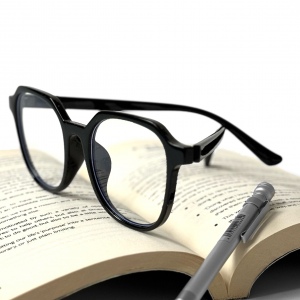 عینک با عدسی بلوکات Z-3314-Blc