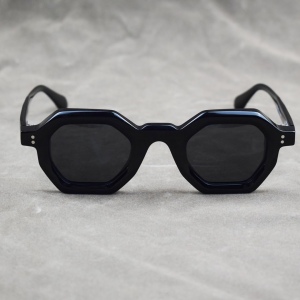 عینک آفتابی  K-NERO-24011-C1-(89209)-Blc عینک آفتابی زنانه, عینک  آفتابی مردانه, عینک مشکی