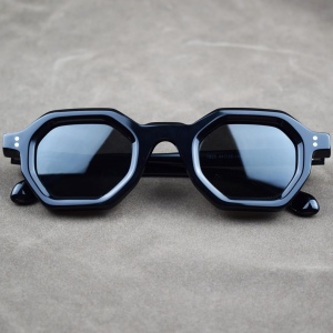 عینک آفتابی  K-NERO-24011-C1-(89209)-Blc عینک آفتابی زنانه, عینک  آفتابی مردانه, عینک مشکی