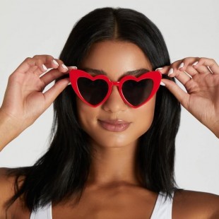 عینک مدل Love-Heart-Red