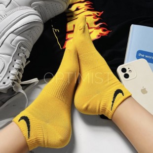 جوراب‌ مچی اسپرت زرد