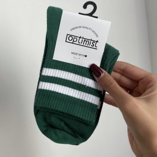 جوراب‌ سبز خط دار