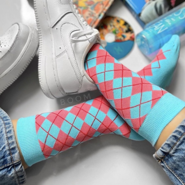 جوراب‌ ساق‌دار مدل لوزی