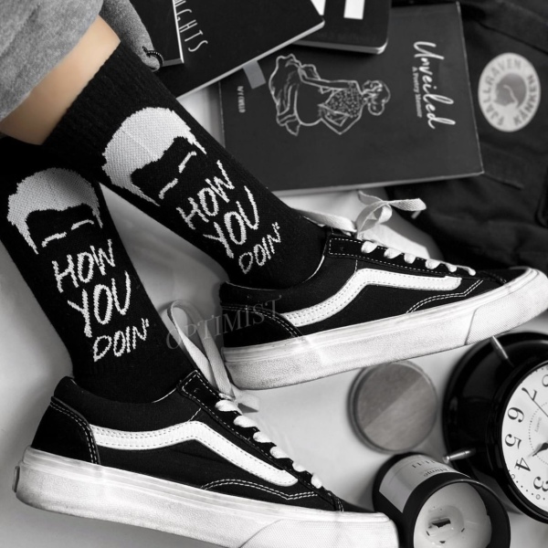 جوراب‌ اسپرت ساق‌دار مشکی مدل  How