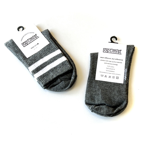 جوراب‌ مچی طوسی خط دار