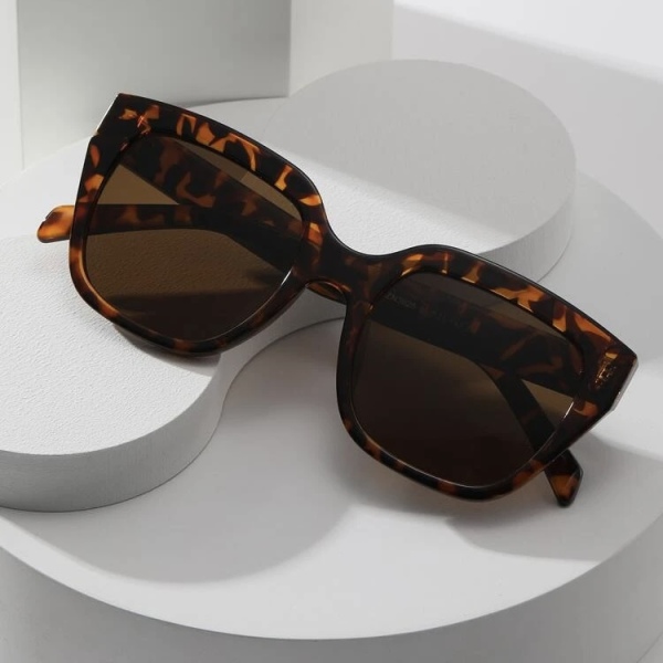 عینک آفتابی مدل Zn-3626-Leo