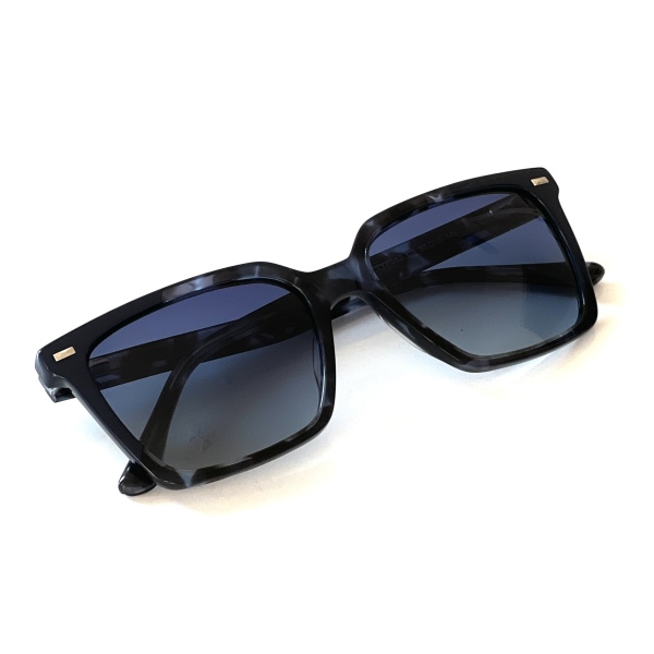 عینک آفتابی با عدسی پلاریزه مدل Typ-063-C3