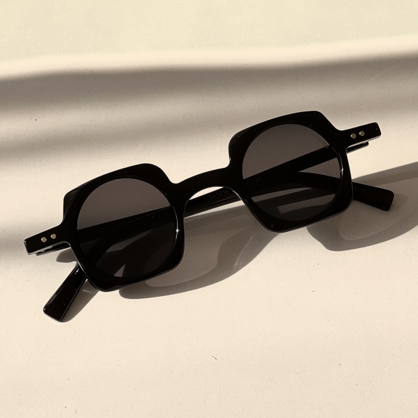 عینک آفتابی مدل Fact-Blc