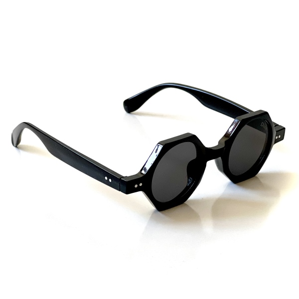 عینک آفتابی مدل Hellen-Blc