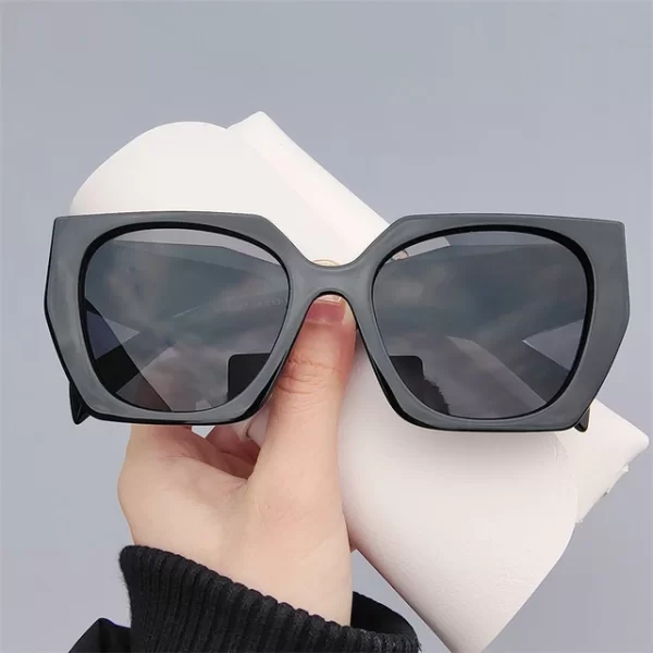 عینک آفتابی مدل 3967-Blc