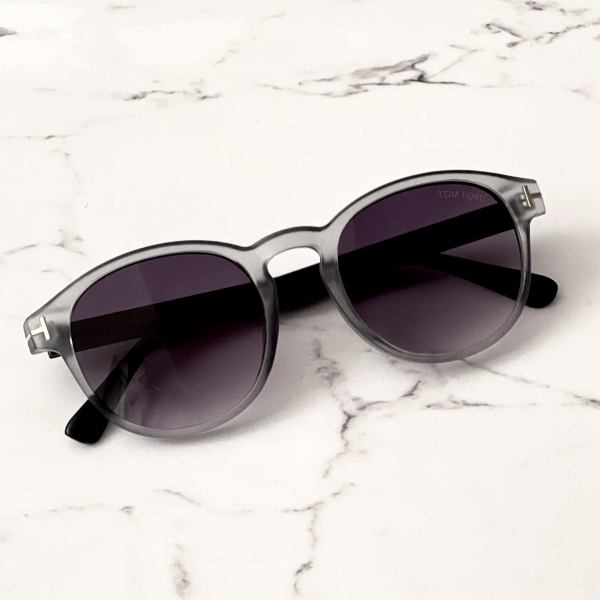 عینک آفتابی مدل Tf-0591–A-15-Gry-Blc