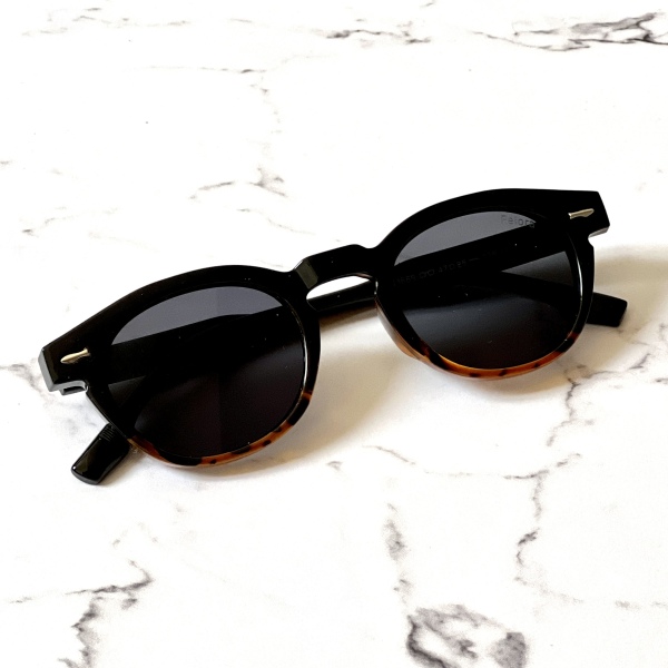 عینک آفتابی مدل Zn-3669-Blc-Leo