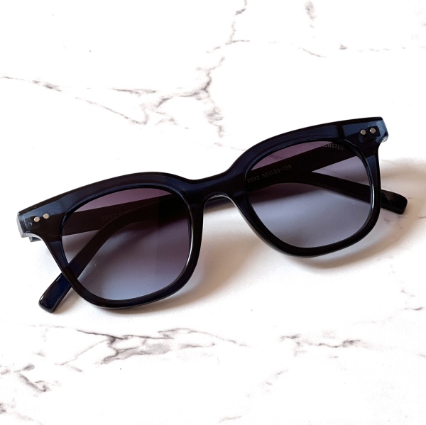 عینک آفتابی سرمه‌ای مدل Gmv-3032-Blu