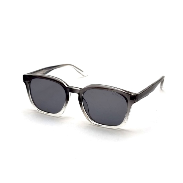 عینک آفتابی مدل Um-8811-Gry