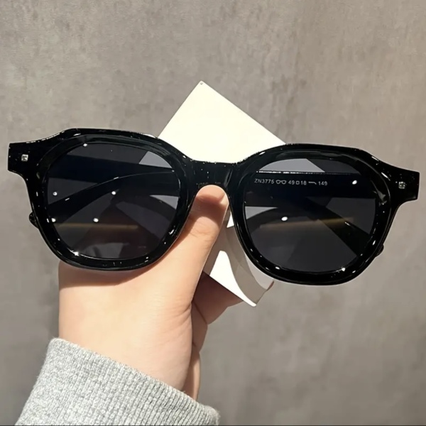 عینک آفتابی مدل Of-5507-Blc
