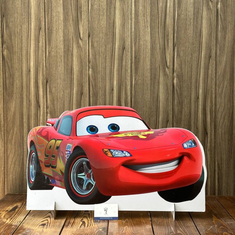 استند تم مکوئین