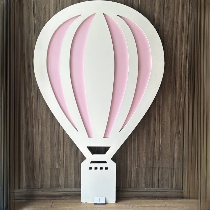 بالن چوبی صورتی بزرگ