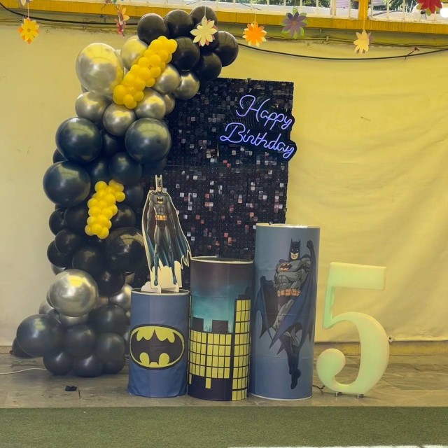 بادکنک آرایی با تم بتمن
