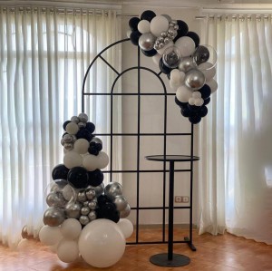 بادکنک آرایی  اقتصادی (نقره ای، سیاه و سفید)