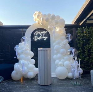 بادکنک آرایی  تم سفید  روف گاردن  اقتصادی