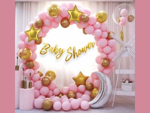 بادکنک‌آرایی بیبی‌شاور و رونمایی از جنسیت نوزاد