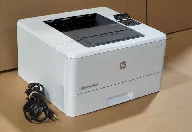 پرینتر لیزری استوک hp 402n با دو عدد کارتریج اضافه