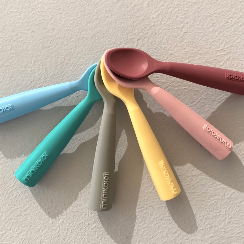 قاشق تمام سیلیکونی یک عددی minikoioi