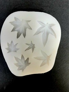 قالب سیلیکونی برگ کاج  ریز  مخصوص  زیور لات