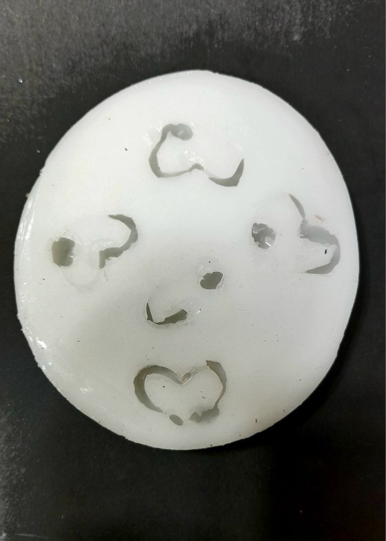 قالب سیلیکونی زیورالات  ثلب تئ خالی 5 تایی  مخصوص   رزین