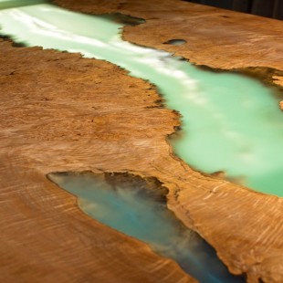 رزین اپوکسی OZ رقیق شفاف میز چوبی