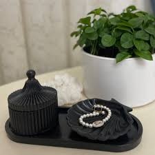 پودر  هنری ممتاز  سیاه black royal (هزینه ی ارسال سفارشات مواد سنگ مصنوعی به هر تعداد به عهده خریدار می باشد)