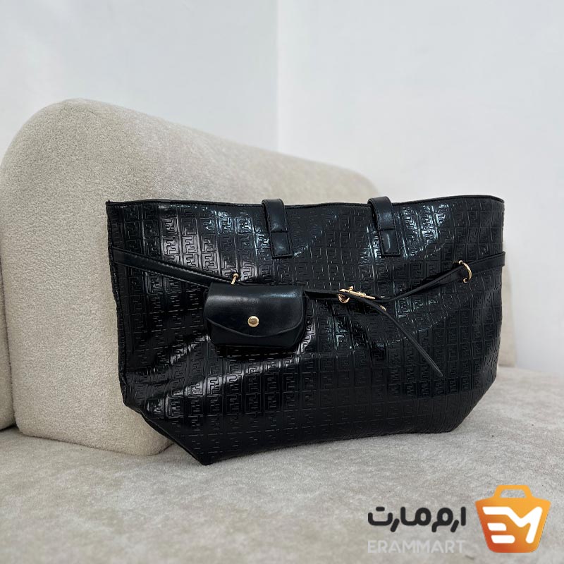 کیف زنانه مارک‌دار جلو تسمه کیفیت مستر(وارداتی)