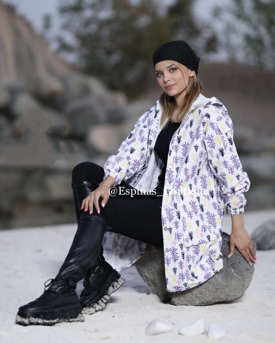 مانتو کلاه‌دار طرح کاج کد 21770