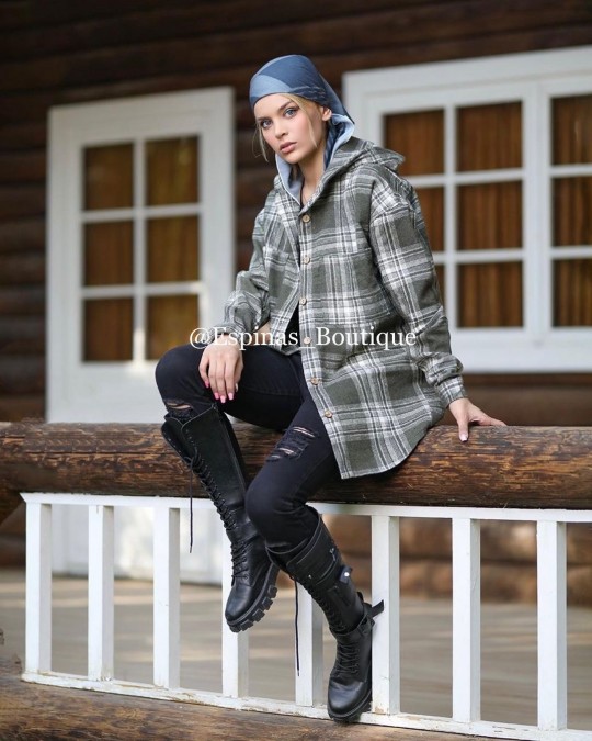 مانتو چهارخونه کلاهدار پشمی کد 22370