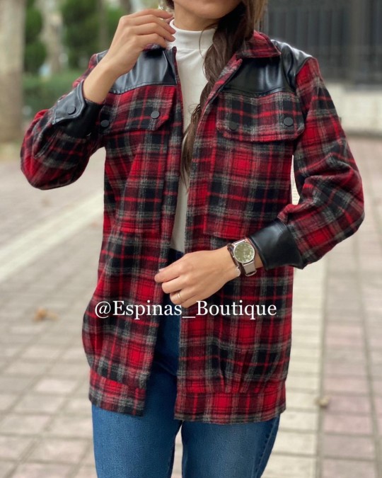 کت چرم و چهارخونه پشمی