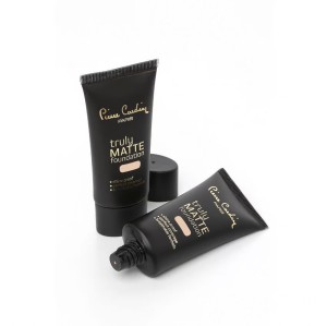 پایه واقعا مات پیرکاردین کد 12188 روشنی 170 سریال 8680570466981 - Pierre Cardin Truly Matte Foundation, 170 - Beige