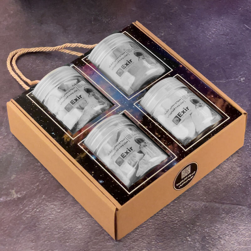 باکس خالی از فضا برگشته